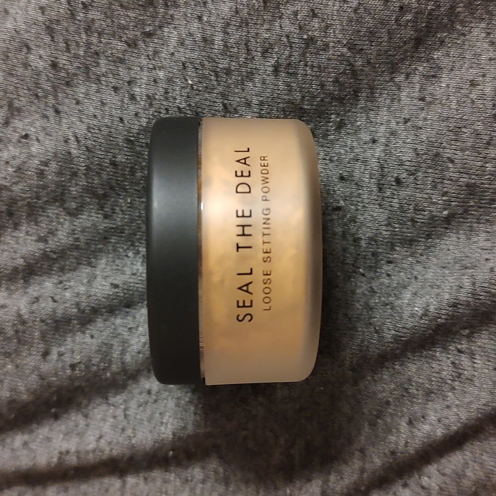 Setting Powder and Brush Duo